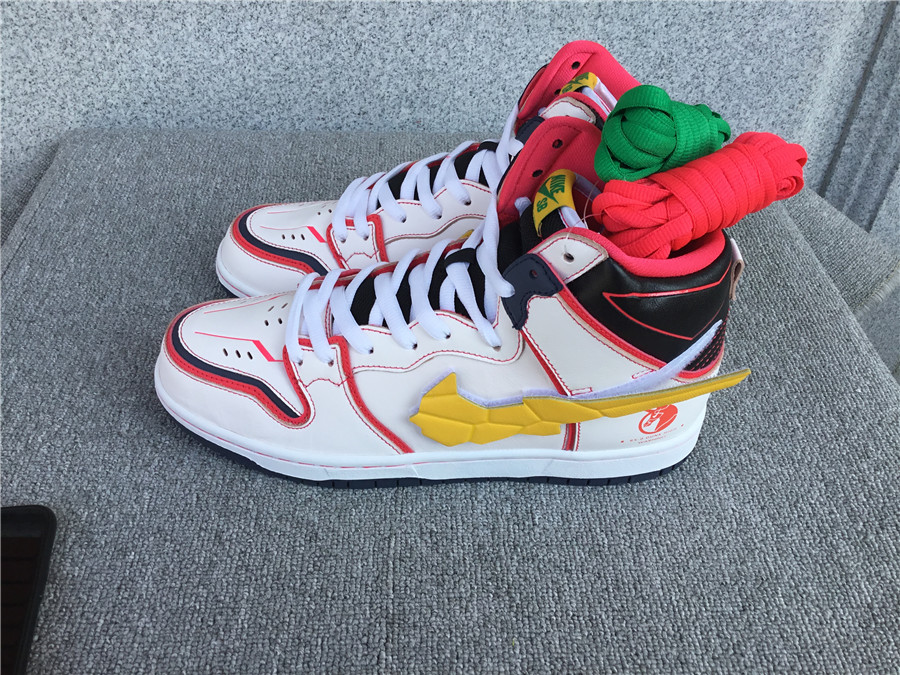 Nike SB Dunk HighxGundam DH7717-401
