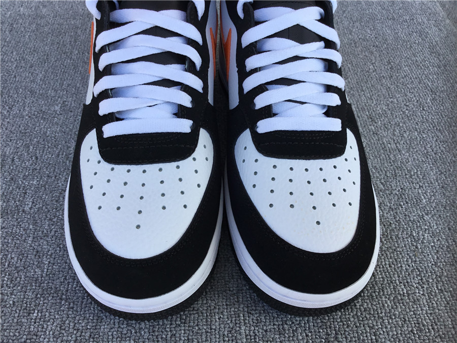 Nike Air Force 1 Mid LV8