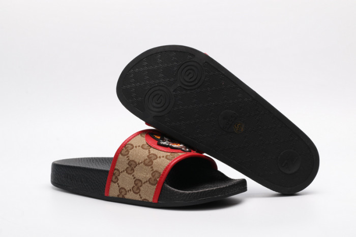 Gucc* Sandal64