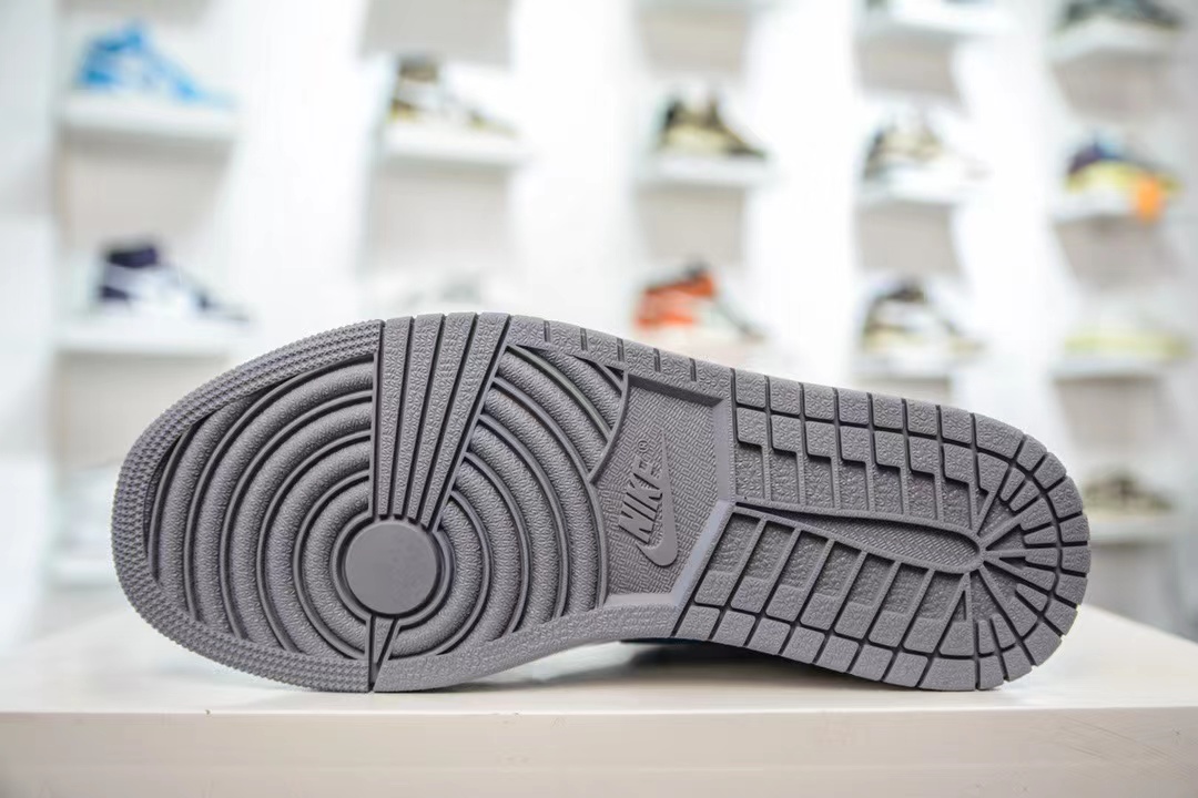 Jordan 1 Retro High OG True Blue DZ5485-410