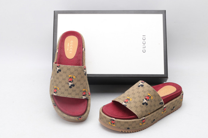 Gucc* Sandal70