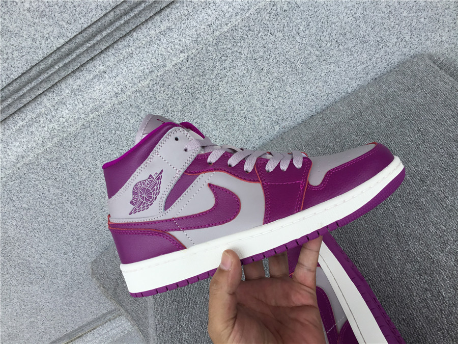 Air Jordan 1 Mid BQ6472-501