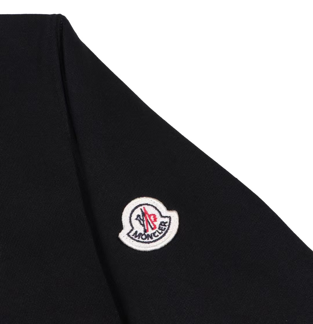 Moncler bear print T-shirt black