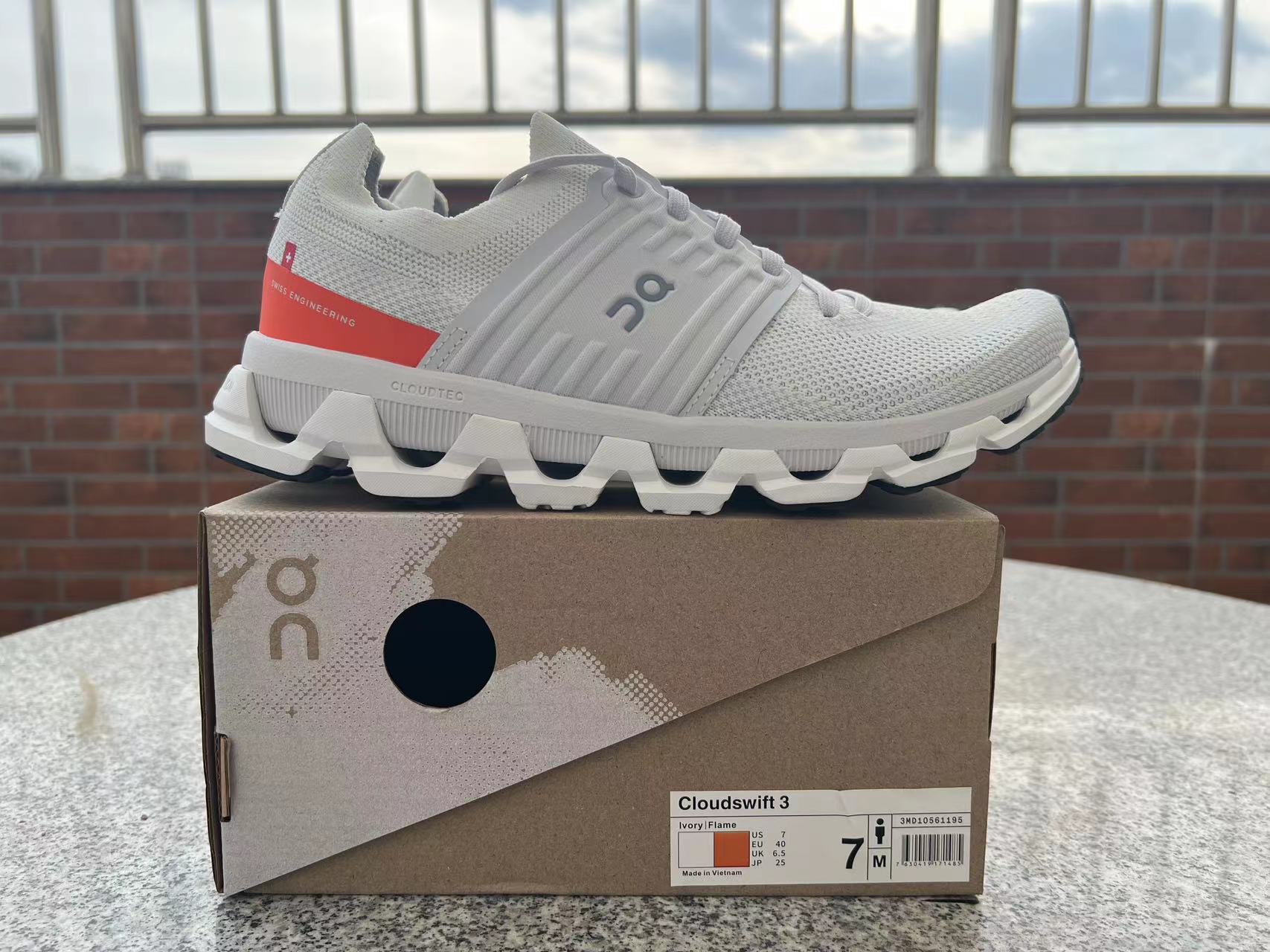 Cloud Swift 3 AP1004-003