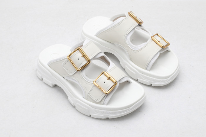 Gucc* Sandal37