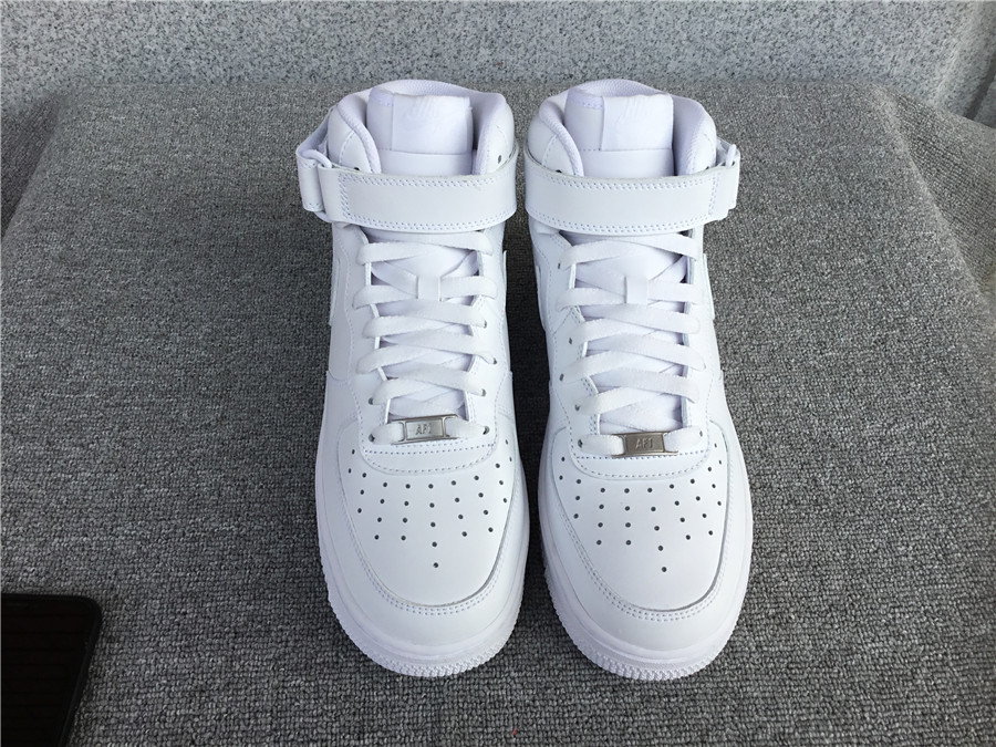 Air Force 1 MID AA1118-010