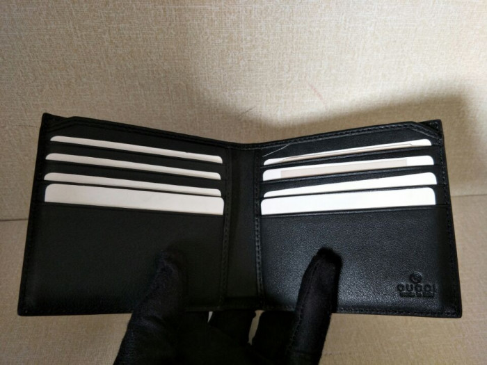 GUCCI WITH PLAID BEE WALLETS