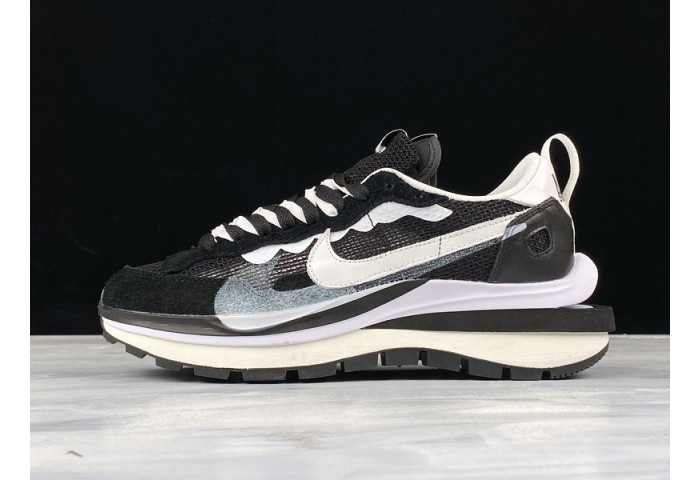 Sacai x Nike Pegasua Vaporfly Black White CV1363-001