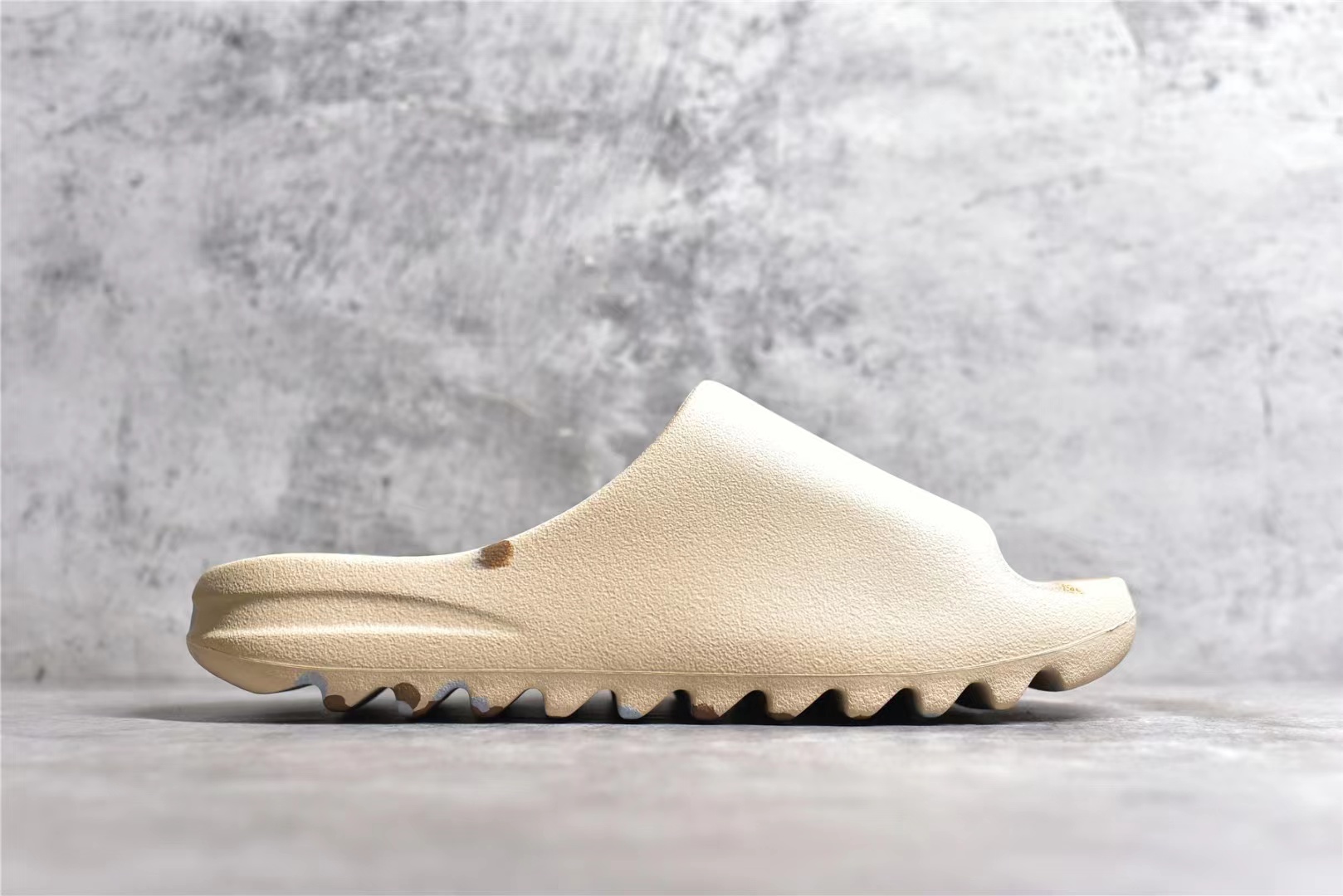 Kanye West x Adidas Yeezy Slide