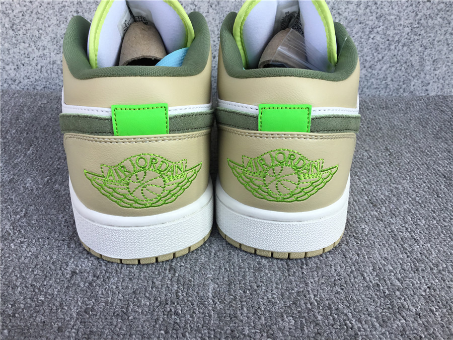 Air Jordan 1 Low FD9906-131