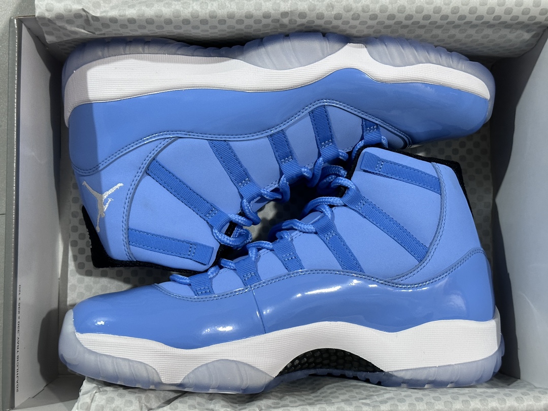 Jordan 11 Ultimate Gift of Flight 717602-900