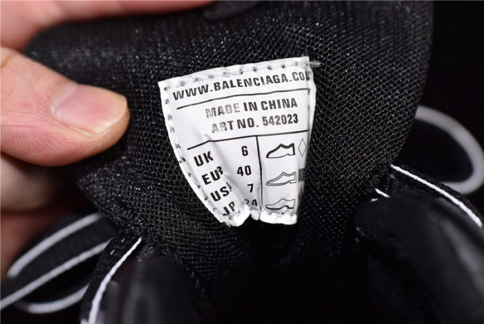 Balenciaga Track LED Black 555036W1GB11000