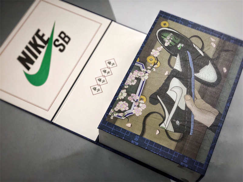 Nike Dunk SB Low Staple Panda Pigeon BV1310-013