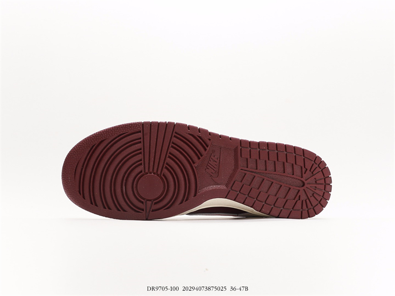 Nike Dunk Low Valentine's Day DR9705-100