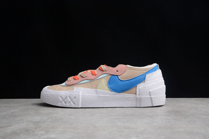 Kaws x Sacai x Nk Blazer Low 