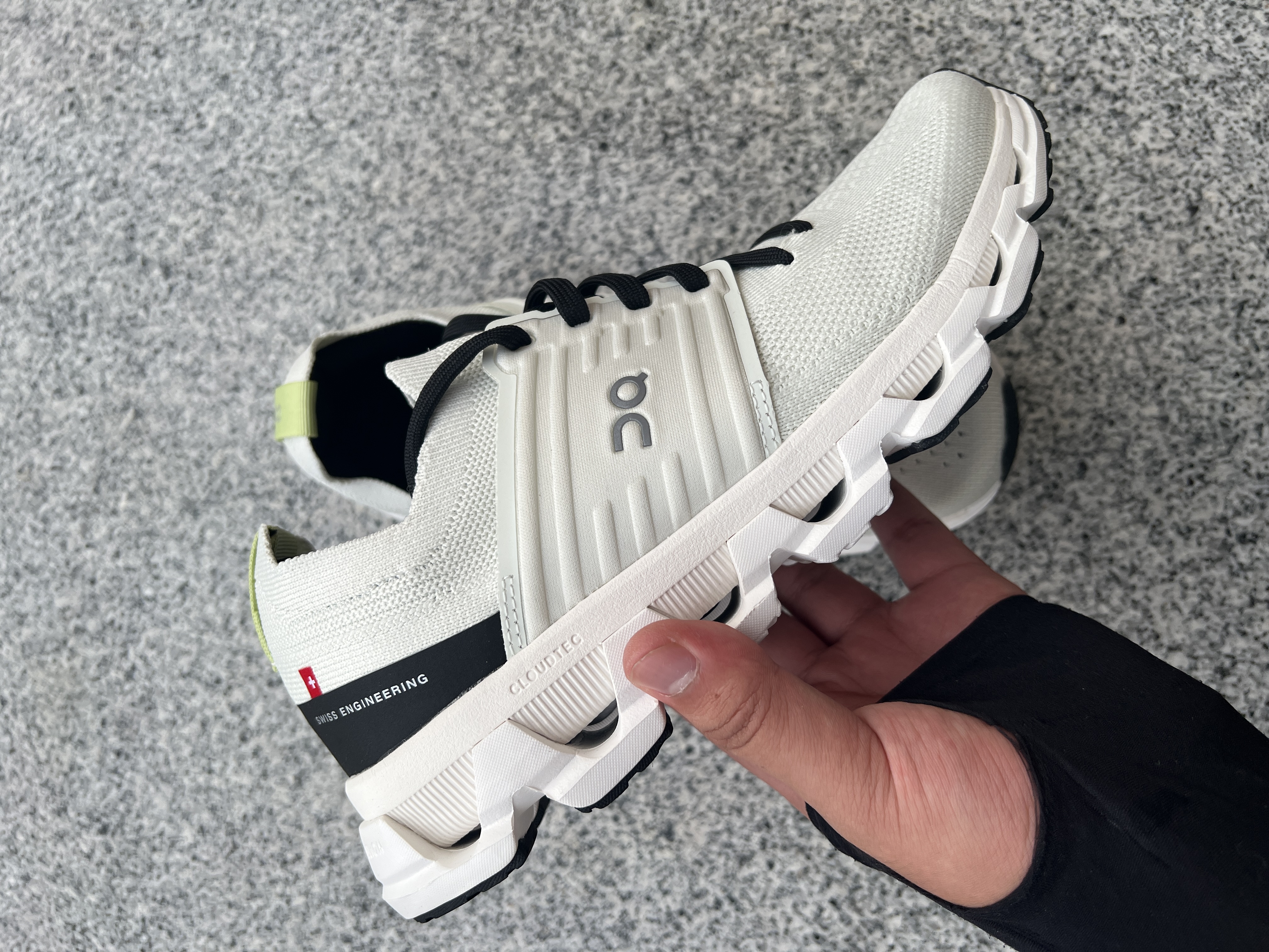 Cloud Swift 3 AP1004-011