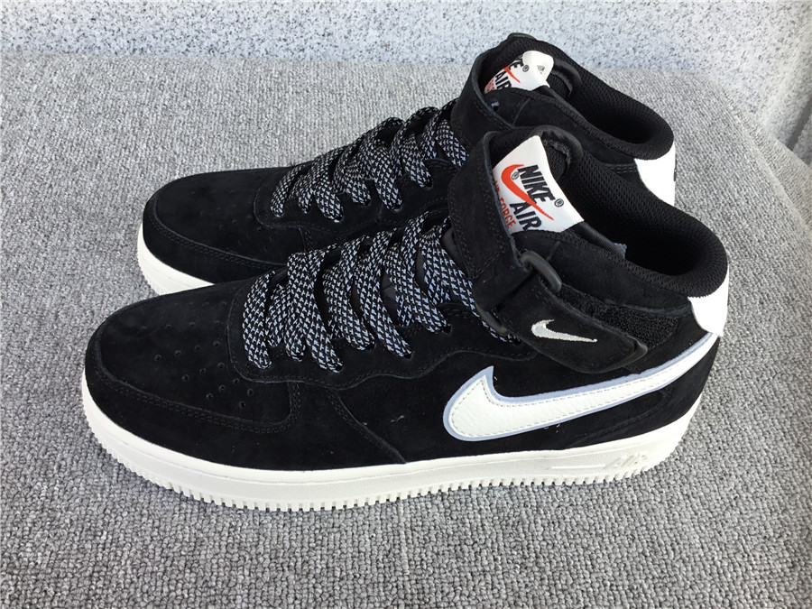 Air Force 1 MID AA1118-009