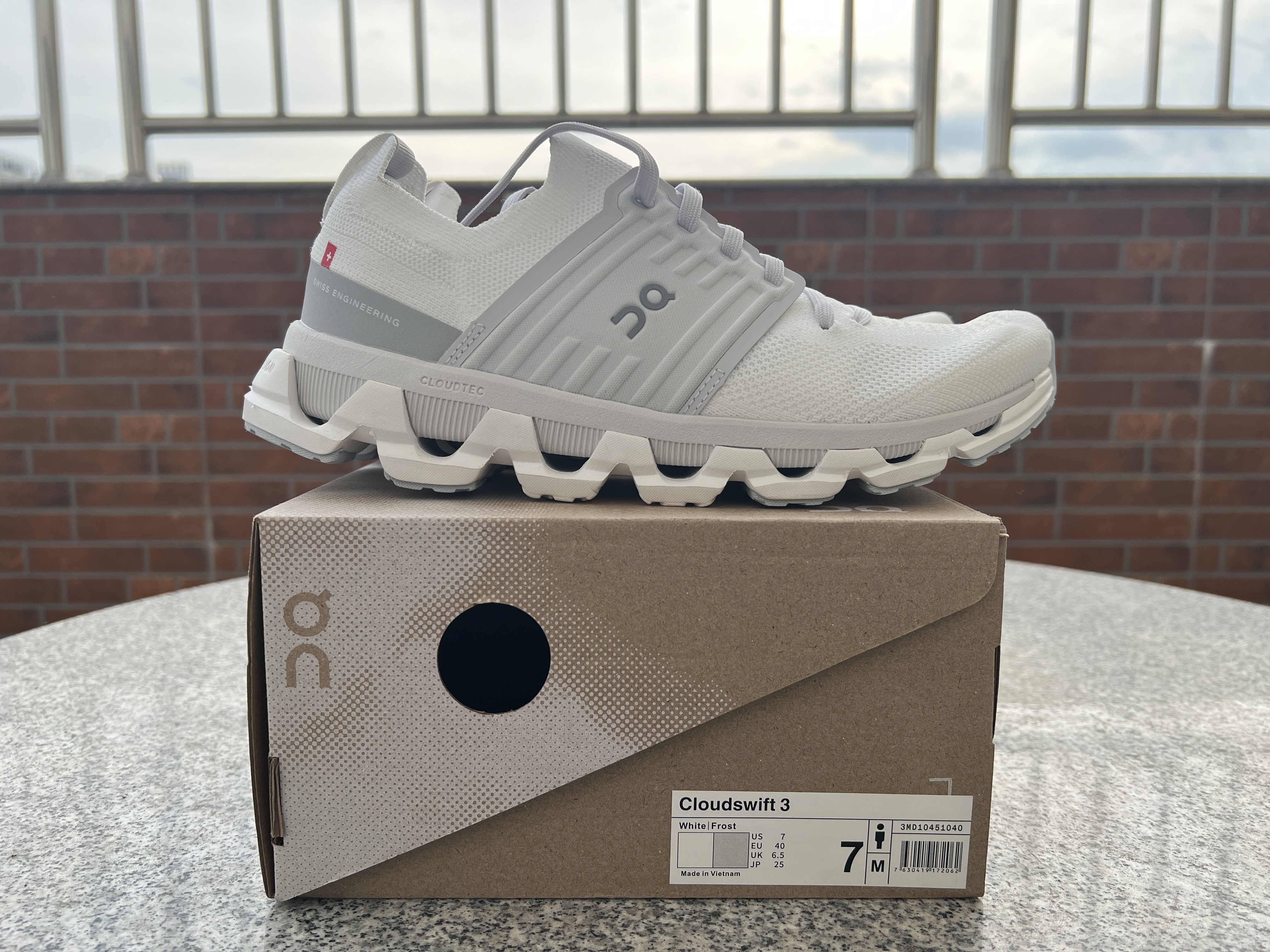 Cloud Swift 3 AP1004-001