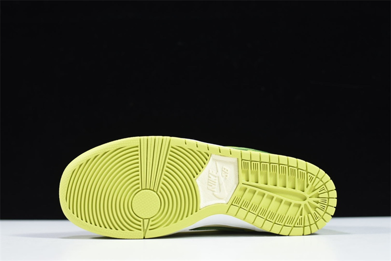 Nike SB Dunk Low Green Apple DM0807-300