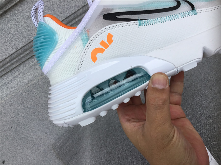 Nike Air Max 2090 Cushioned Running Shoes CT7695-104