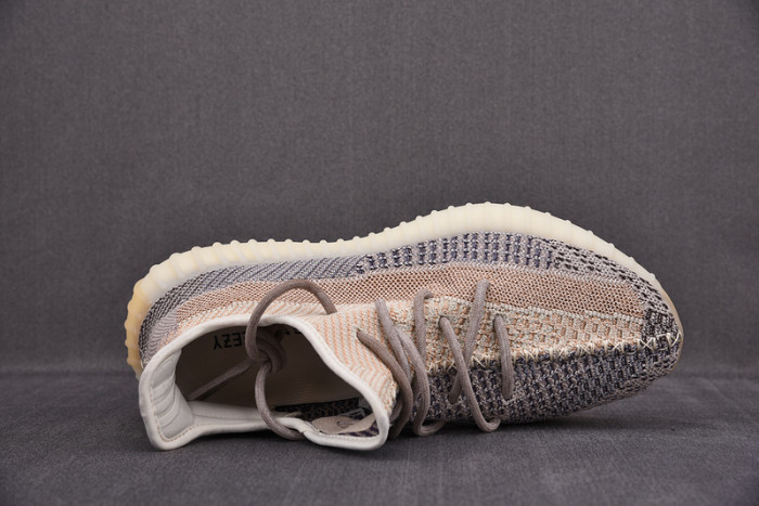 Yeezy Boost 350 V2 Ash Pearl GY7658