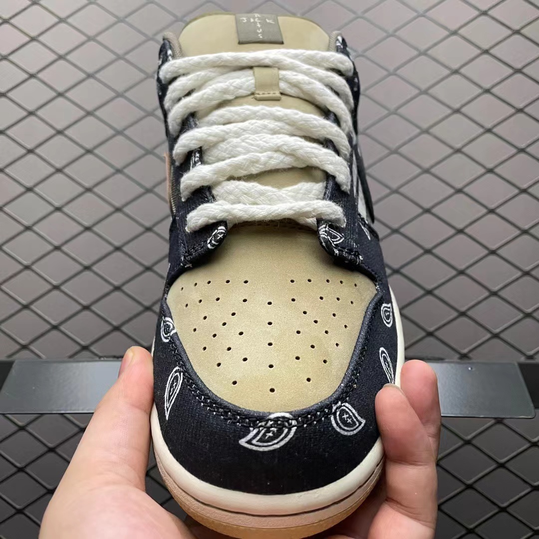 Nike SB Dunk Low Travis Scott CT5053-001