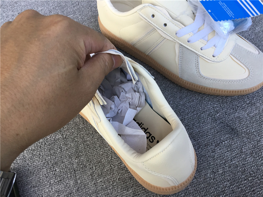 Adidas Samba Vegan HQ8511