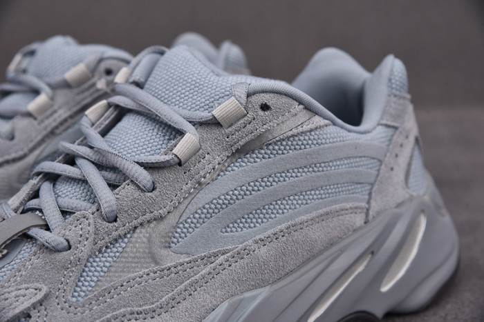 Adidas Yeezy Boost 700 V2 Hospital Blue FV8424