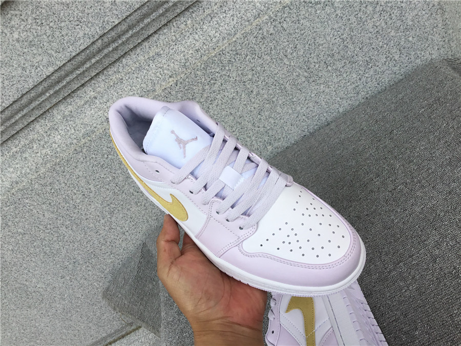 Air Jordan 1 Low DC0774-501