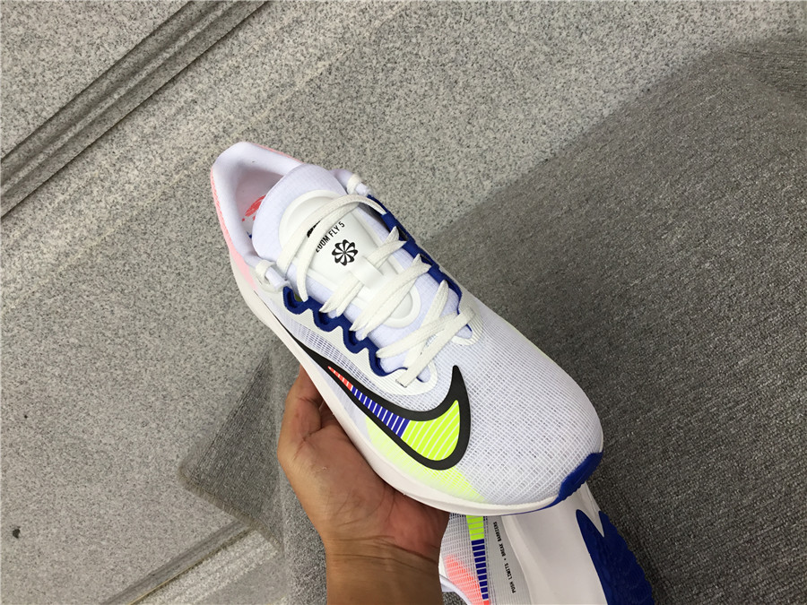 Nike Zoom Fly 5 Carbon Plate Running Shoe DX1599-100