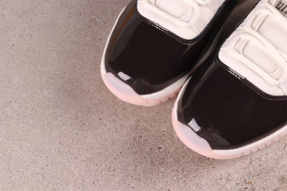 Air Jordan 11Sakura Pink ARO715-101