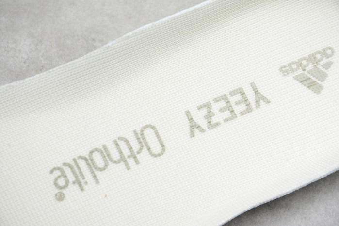 ADIDAS YEEZY BOOST 700 V3 EF9899