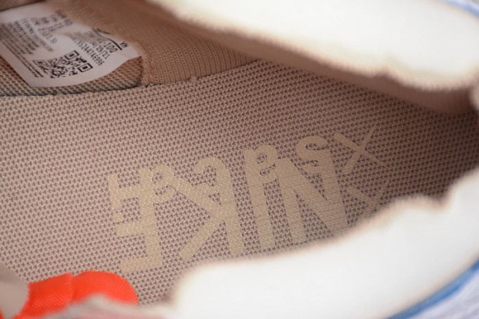 Kaws x Sacai x Nk Blazer Low 