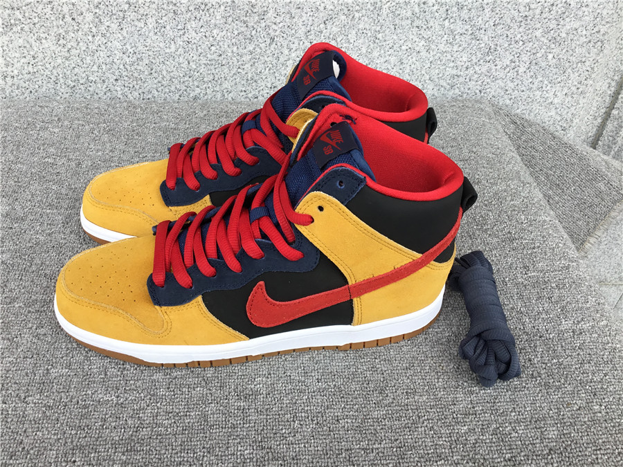 NK SB Dunk High Premium Dunk Hi DD3171-400