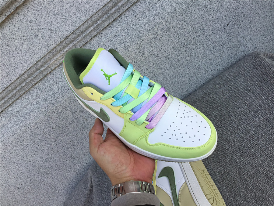 Air Jordan 1 Low FD9906-131