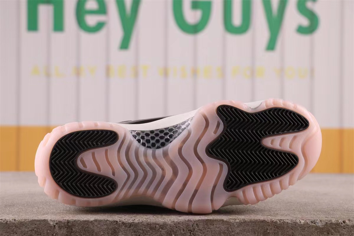 Air Jordan 11Sakura Pink ARO715-101