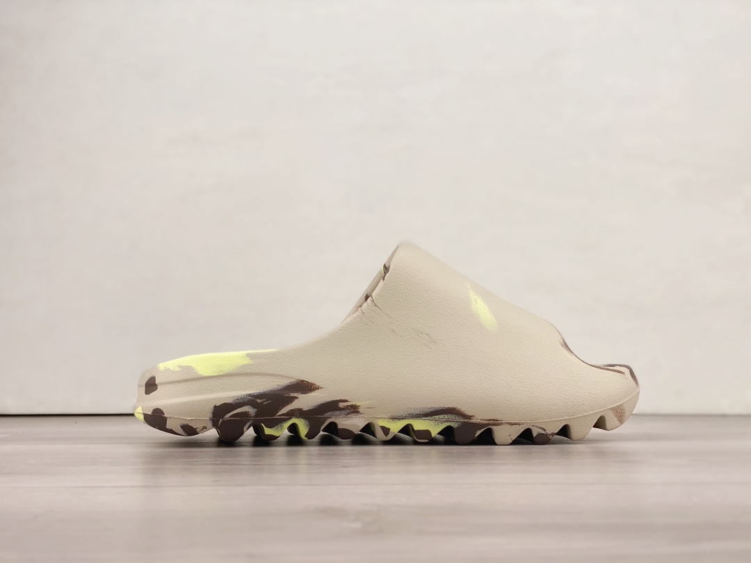 Kanye West x Adidas Yeezy Slide