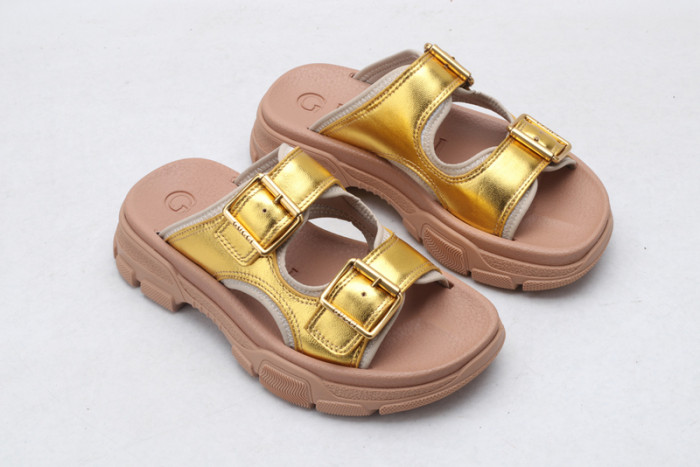 Gucc* Sandal38