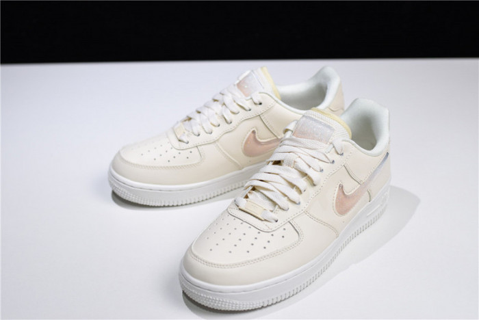 Nike Air Force 1 Womens Jelly Swoosh AH6827-100