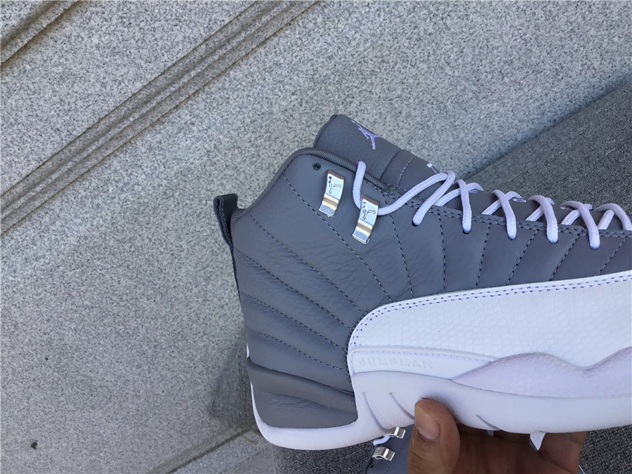 Air Jordan 12 