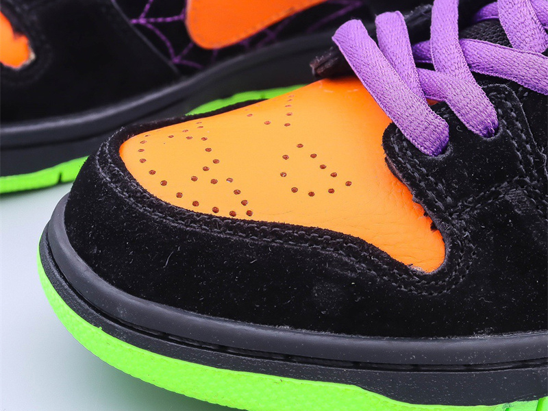 Nike Dunk SB Low Night of Mischief Halloween BQ6817-006