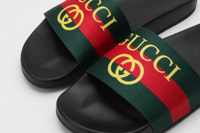 Gucc* Sandal46