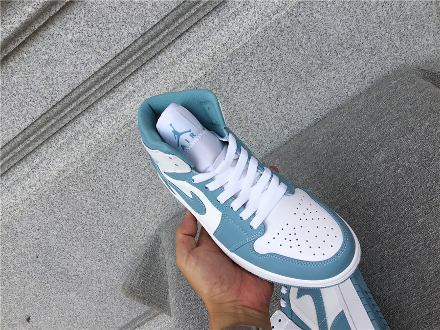 Air Jordan 1 Mid BQ6472-141