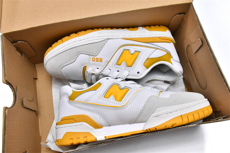 Get New Balance 550 Varsity Gold BB550LA1