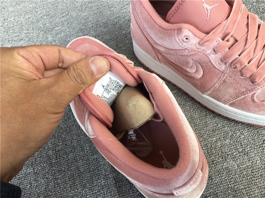 Air Jordan 1 Low DQ8396-600