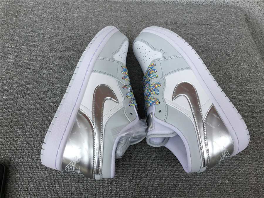 Air Jordan 1 Low DX6070-101