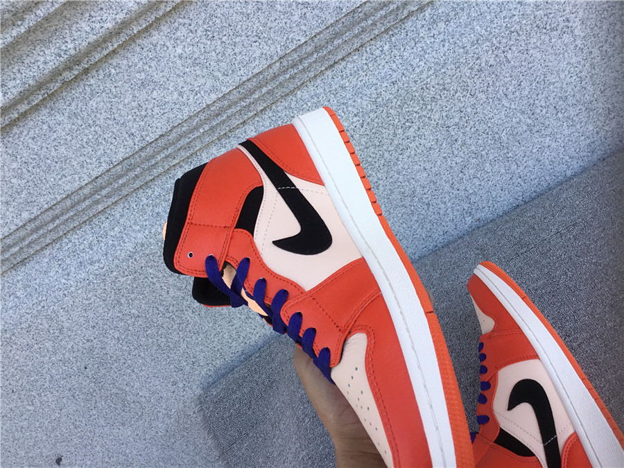 Air Jordan 1 Mid Knicks