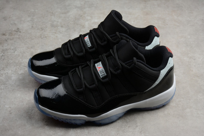 AIR JORDAN 11 RETRO LOW 