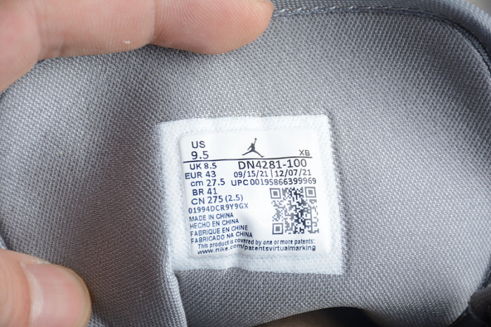 Jordan 1 Mid SE Coconut Milk Particle Grey DN4281-100