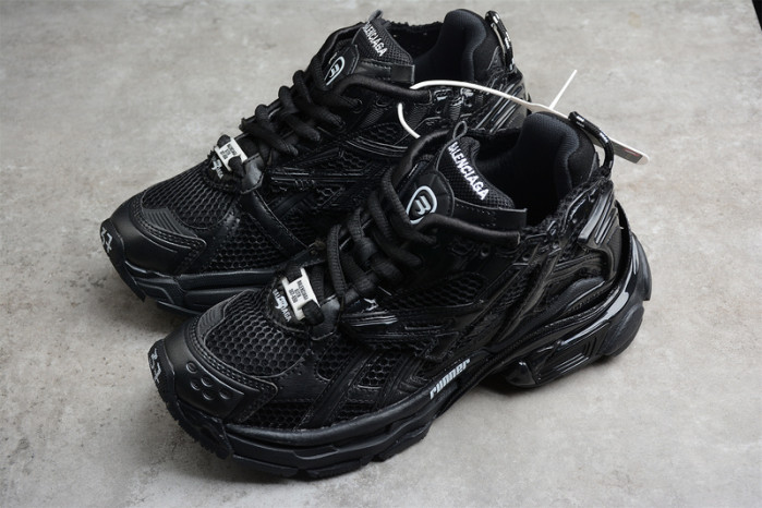 Kith x Balenciaga Runner Black 677402-W3RA9-1000
